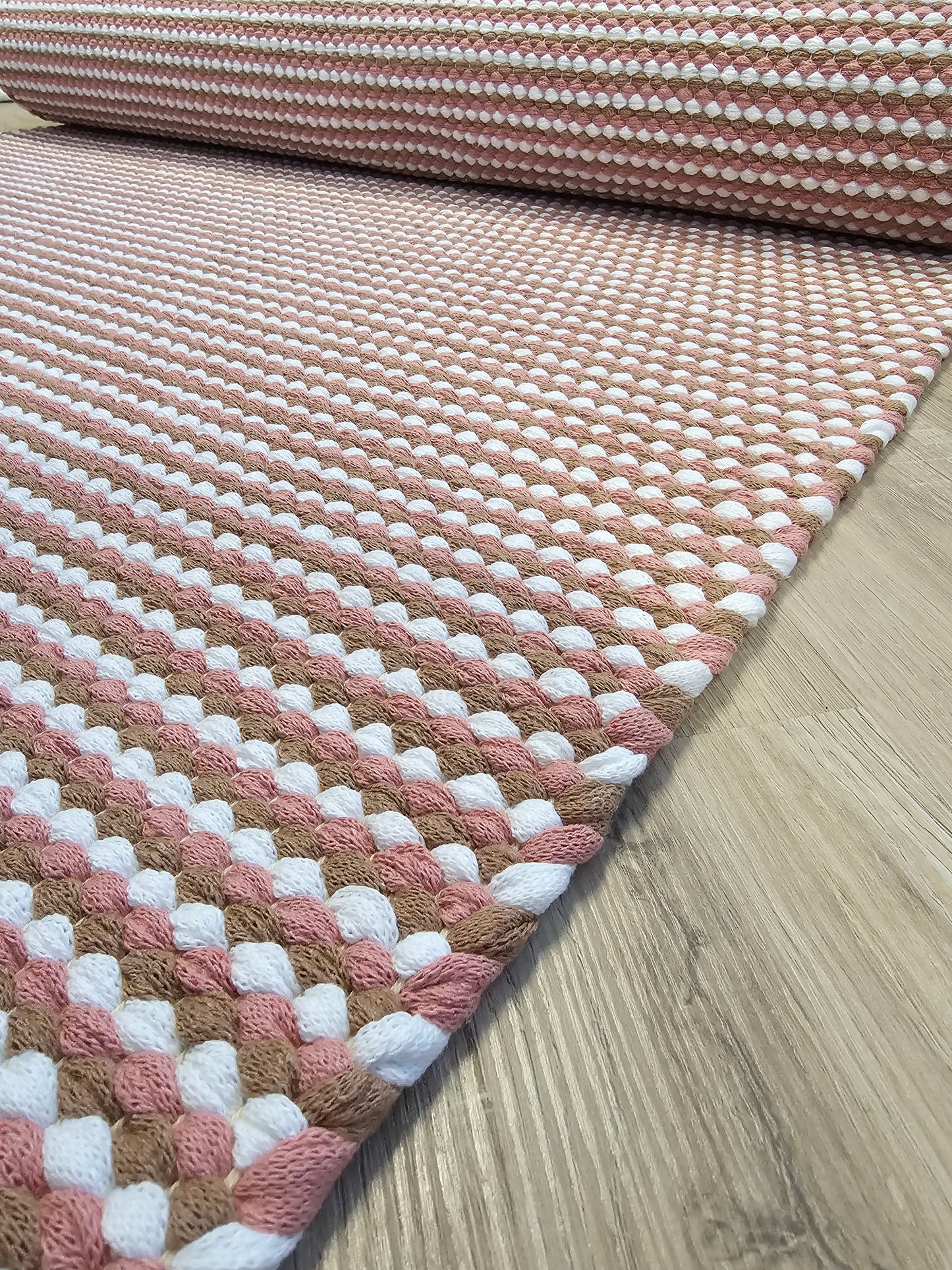 Turku Kotimainen Räsymatto Omilla Väreillä & Mitoilla