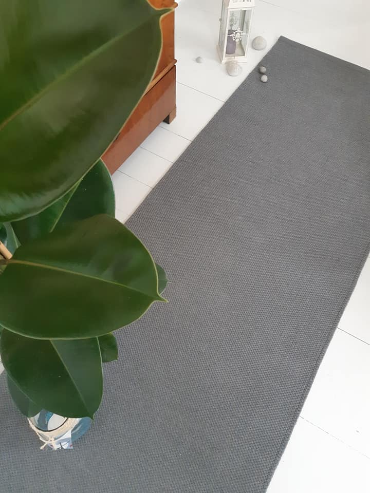 Naava Kotimainen Matto Omilla Mitoilla & Väreillä