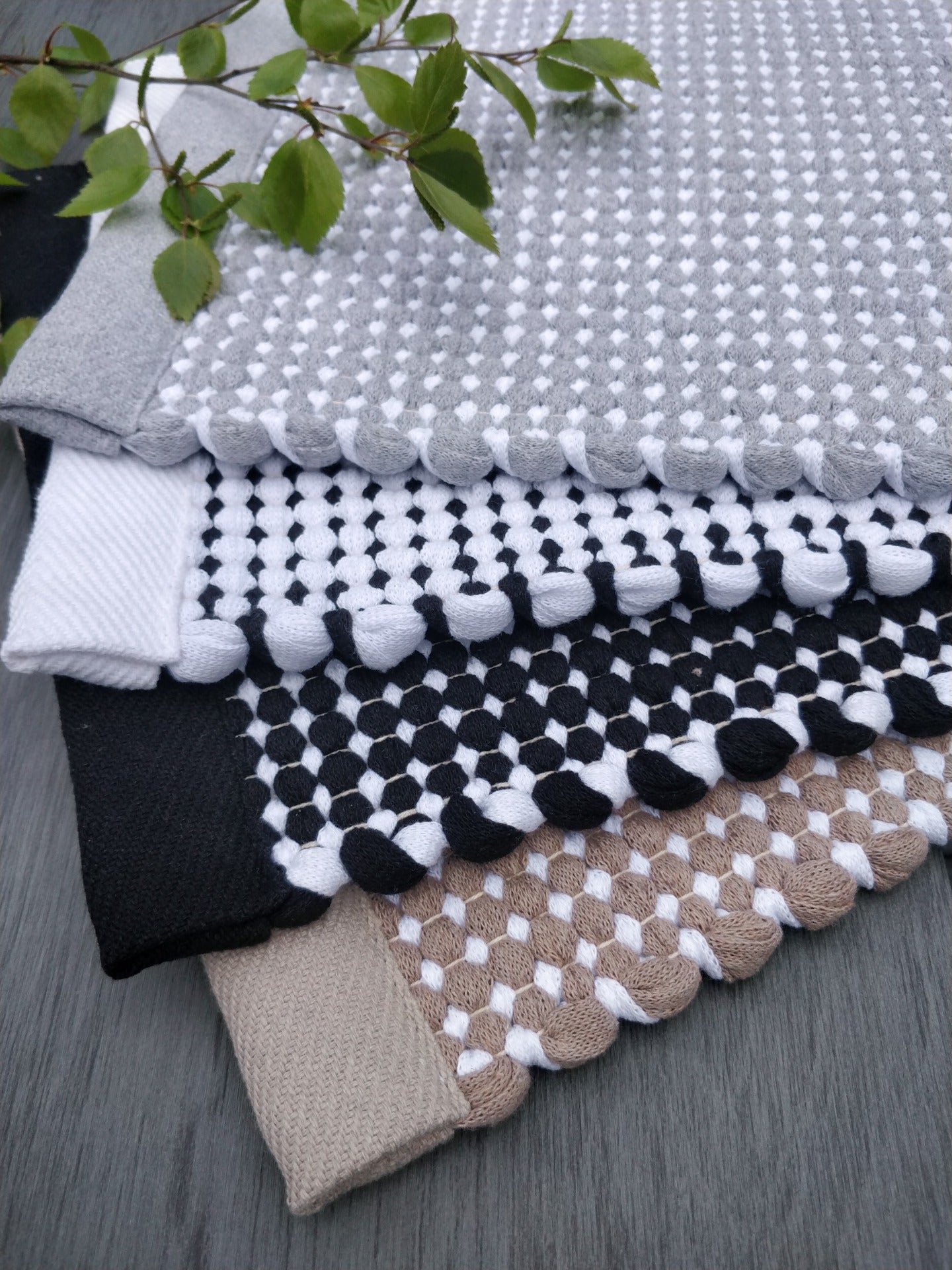 Helsinki Kotimainen Räsymatto Musta